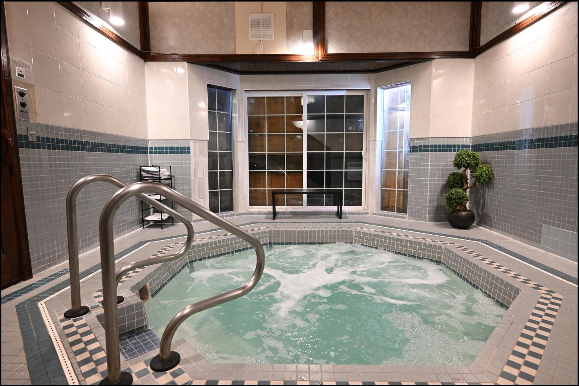 The Summit Inn Snoqualmie Pass Bagian luar foto