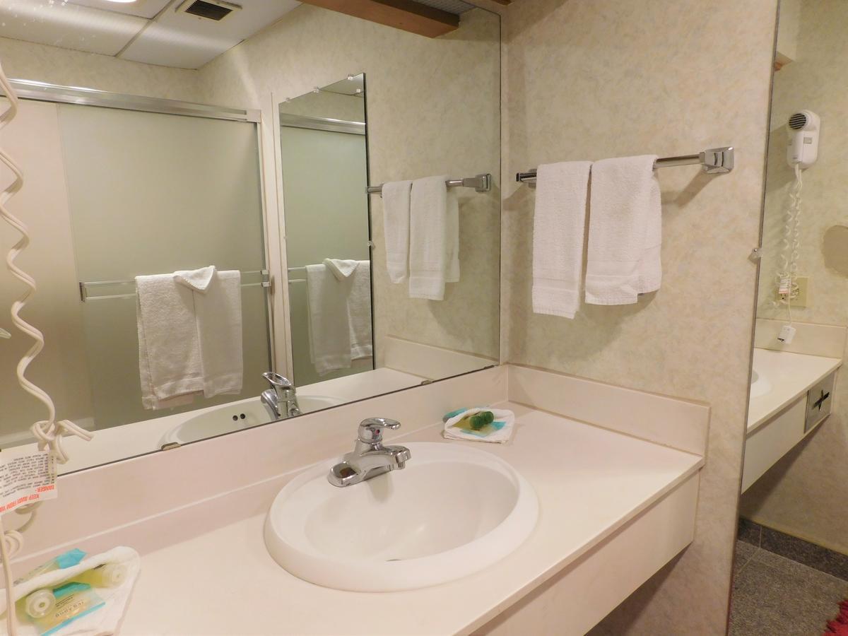 The Summit Inn Snoqualmie Pass Bagian luar foto